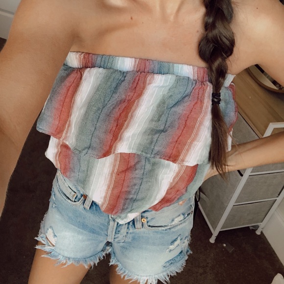 American Eagle Outfitters Tops - American Eagle beachy top strapless